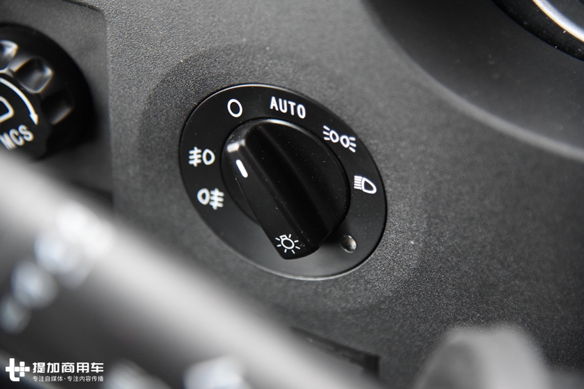 2020款豪沃T7H亮相，配了重汽自动挡变速箱，自重也降到了7.9吨！ - 第20张