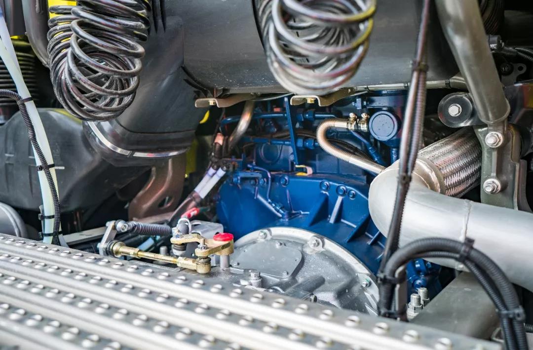 当汕德卡与潍柴发动机在冬日相遇 - 第3张 - 提加商用车网 当汕德卡与潍柴发动机在冬日相遇 - 第3张