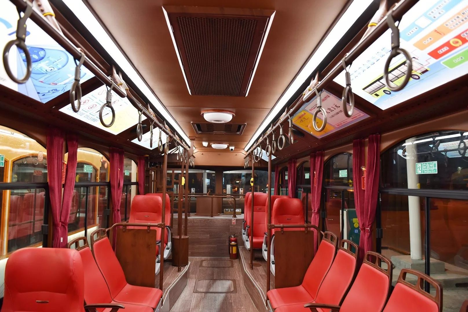 如诗如画,金龙复古铛铛车邀您打卡绍兴古城 - 第3张 - 提加商用车网 如诗如画,金龙复古铛铛车邀您打卡绍兴古城 - 第3张