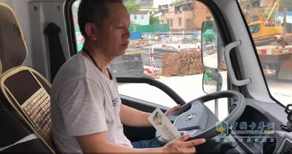 动力强、空间大，领航时代轻卡助钟师傅走上致富路 - 第3张