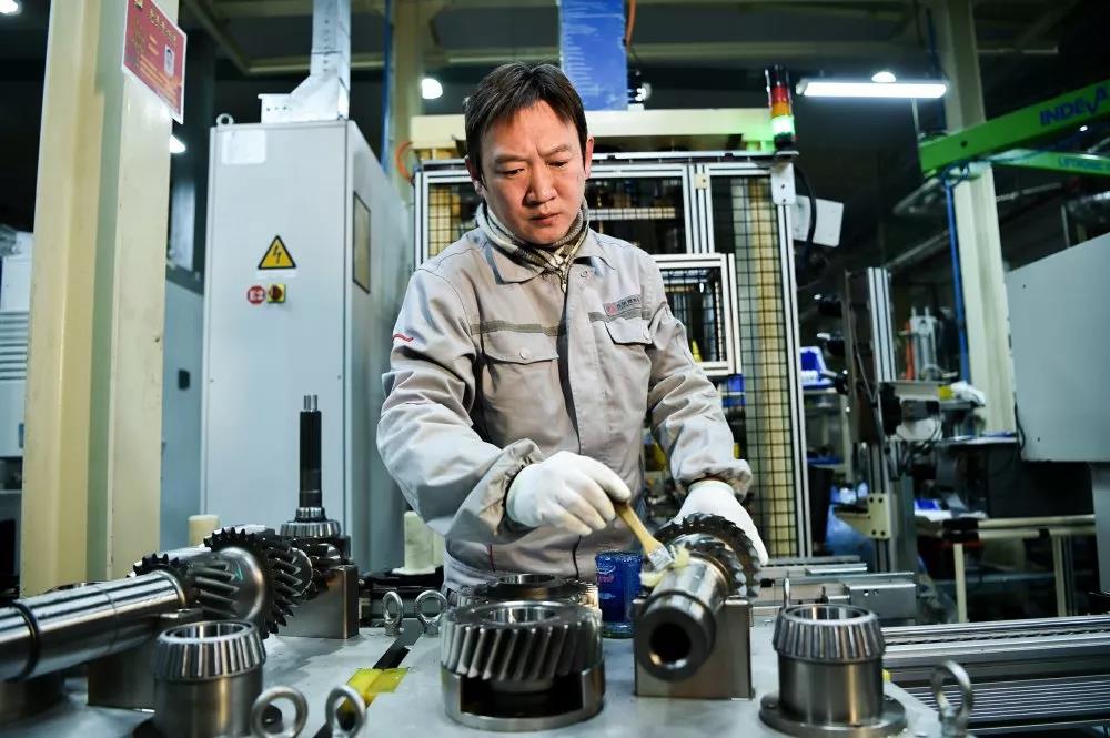 夜访东风动力总成工厂,看龙擎生产线上的奋斗者 - 第6张 - 提加商用车网 夜访东风动力总成工厂,看龙擎生产线上的奋斗者 - 第6张