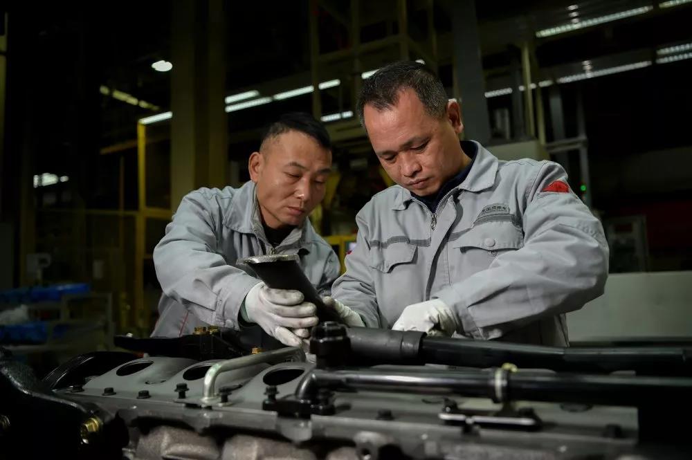 夜访东风动力总成工厂,看龙擎生产线上的奋斗者 - 第7张 - 提加商用车网 夜访东风动力总成工厂,看龙擎生产线上的奋斗者 - 第7张
