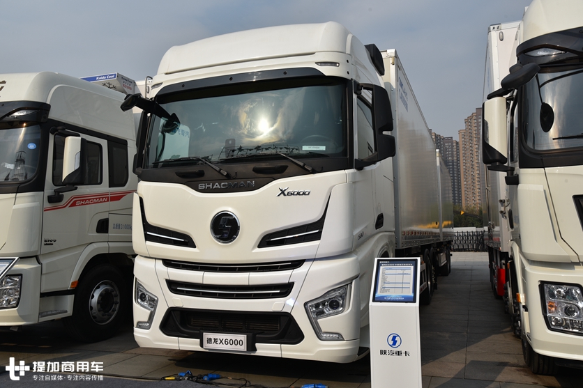 德龙X6000中置轴载货车亮相,电子手刹加入,刷新载货车最高配置 - 第5张 - 提加商用车网 德龙X6000中置轴载货车亮相,电子手刹加入,刷新载货车最高配置 - 第5张