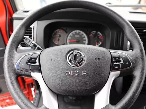 搭载玉柴发动机、整车轻量化,广受热议的东风多利卡锐能版全新上市 - 第3张 - 提加商用车网 搭载玉柴发动机、整车轻量化,广受热议的东风多利卡锐能版全新上市 - 第3张