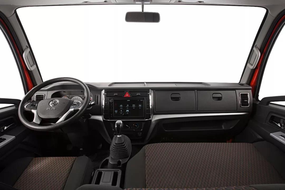 搭载玉柴发动机、整车轻量化,广受热议的东风多利卡锐能版全新上市 - 第5张 - 提加商用车网 搭载玉柴发动机、整车轻量化,广受热议的东风多利卡锐能版全新上市 - 第5张