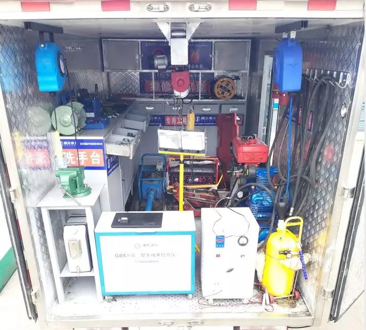 陕汽重卡极速救援移动服务车，让客户车辆畅行无忧 - 第1张