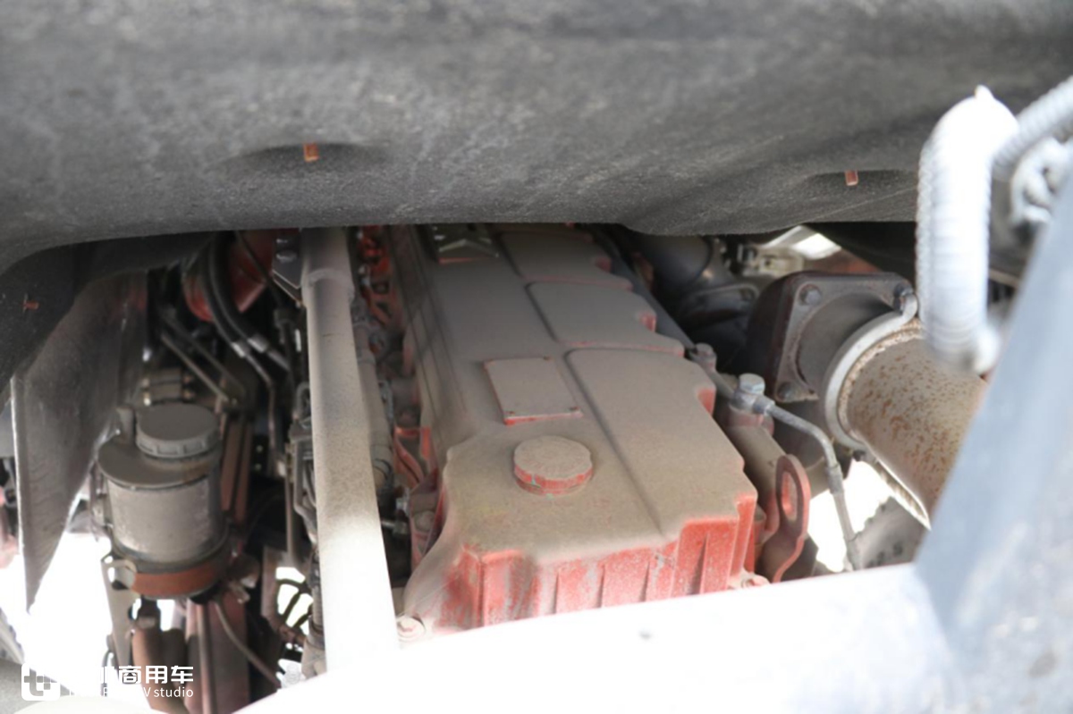 陕汽轩德重卡怎么样?实拍轩德X3牵引车带您好好看看 - 第10张 - 提加商用车网 陕汽轩德重卡怎么样?实拍轩德X3牵引车带您好好看看 - 第10张