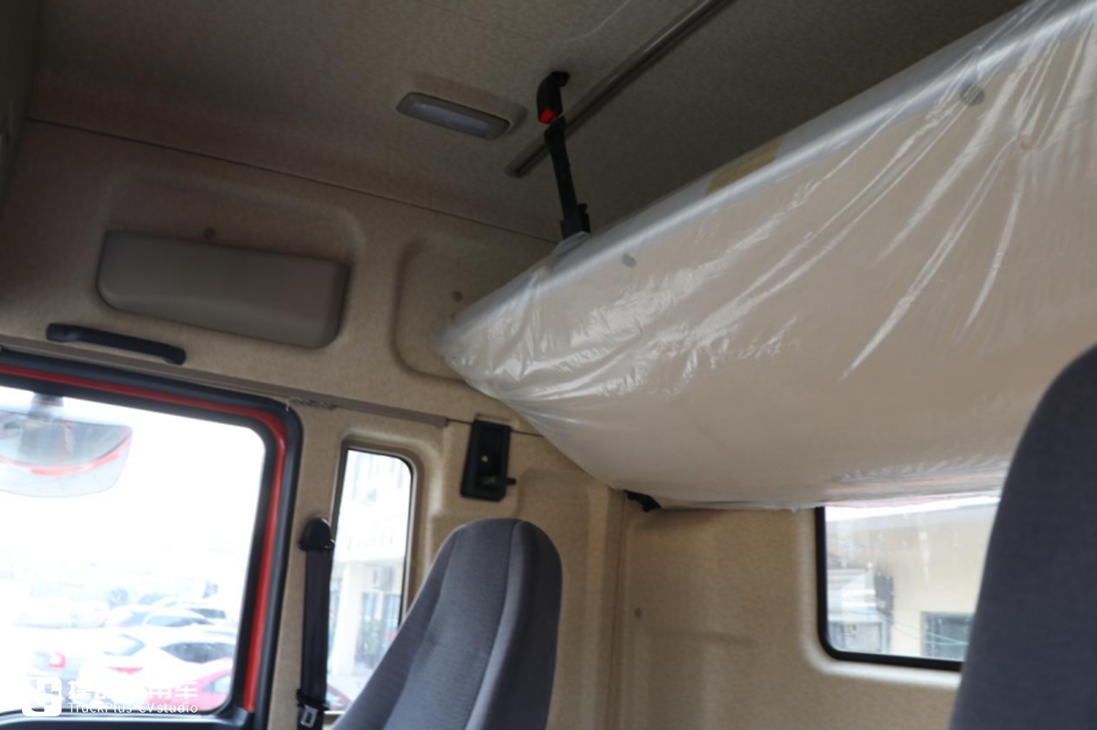 陕汽轩德重卡怎么样？实拍轩德X3牵引车带您好好看看 - 第23张