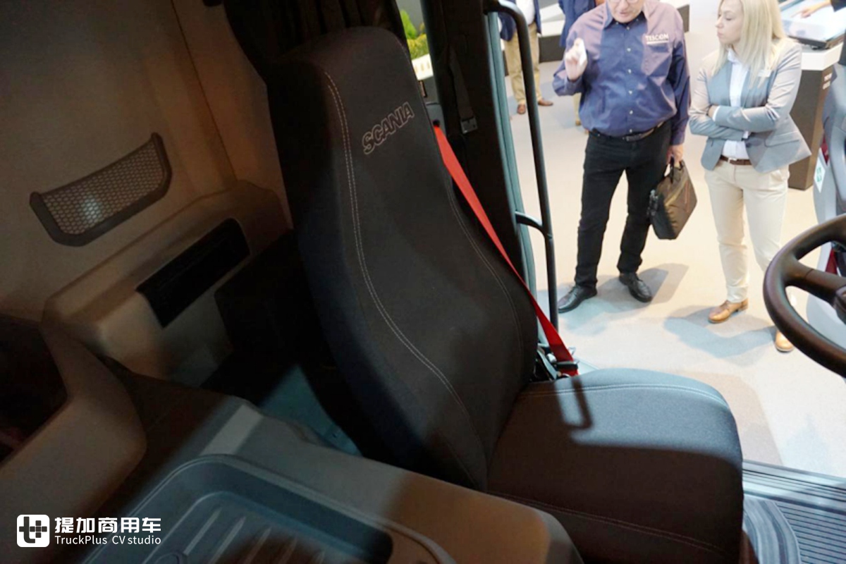 超低入口的低趴卡车,带您见识斯堪尼亚专为城市作业打造的底盘车 - 第11张 - 提加商用车网 超低入口的低趴卡车,带您见识斯堪尼亚专为城市作业打造的底盘车 - 第11张