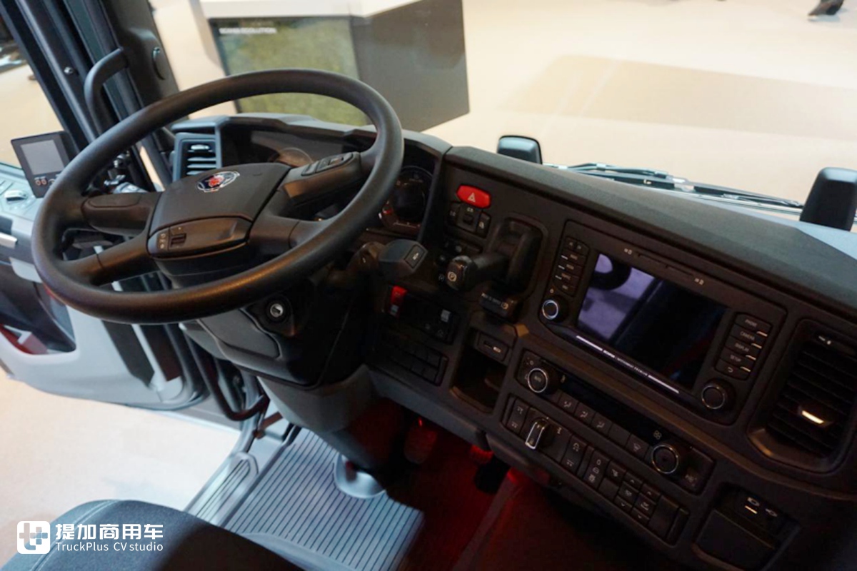 超低入口的低趴卡车,带您见识斯堪尼亚专为城市作业打造的底盘车 - 第12张 - 提加商用车网 超低入口的低趴卡车,带您见识斯堪尼亚专为城市作业打造的底盘车 - 第12张