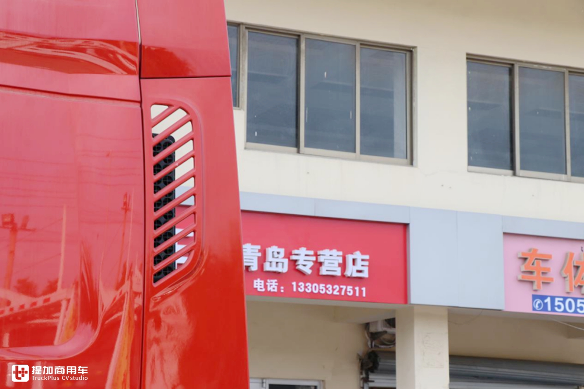 柳汽乘龙H5国六牵引车实拍,配玉柴发动机,4X2配置价格25万出头 - 第11张 - 提加商用车网 柳汽乘龙H5国六牵引车实拍,配玉柴发动机,4X2配置价格25万出头 - 第11张