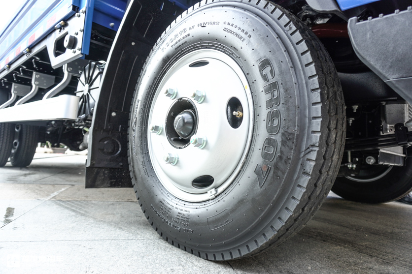 铝合金材料不要钱?一款轻卡为了轻量化能做到什么程度 - 第12张 - 提加商用车网 铝合金材料不要钱?一款轻卡为了轻量化能做到什么程度 - 第12张