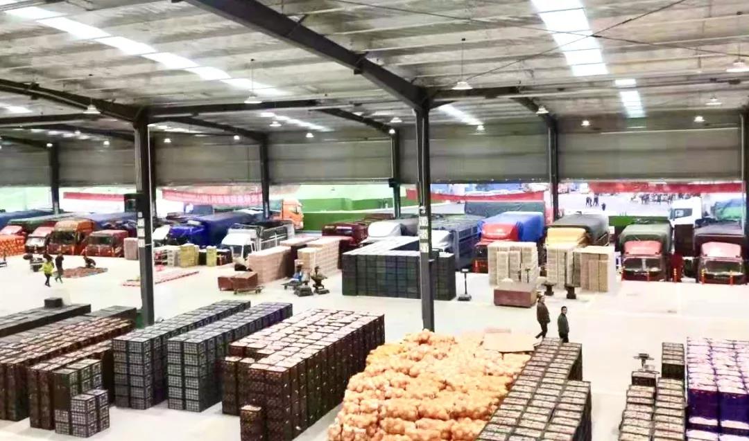 成为园区的农副商品配送专车,银隆新能源厢式物流车首次亮相 - 第2张 - 提加商用车网 成为园区的农副商品配送专车,银隆新能源厢式物流车首次亮相 - 第2张