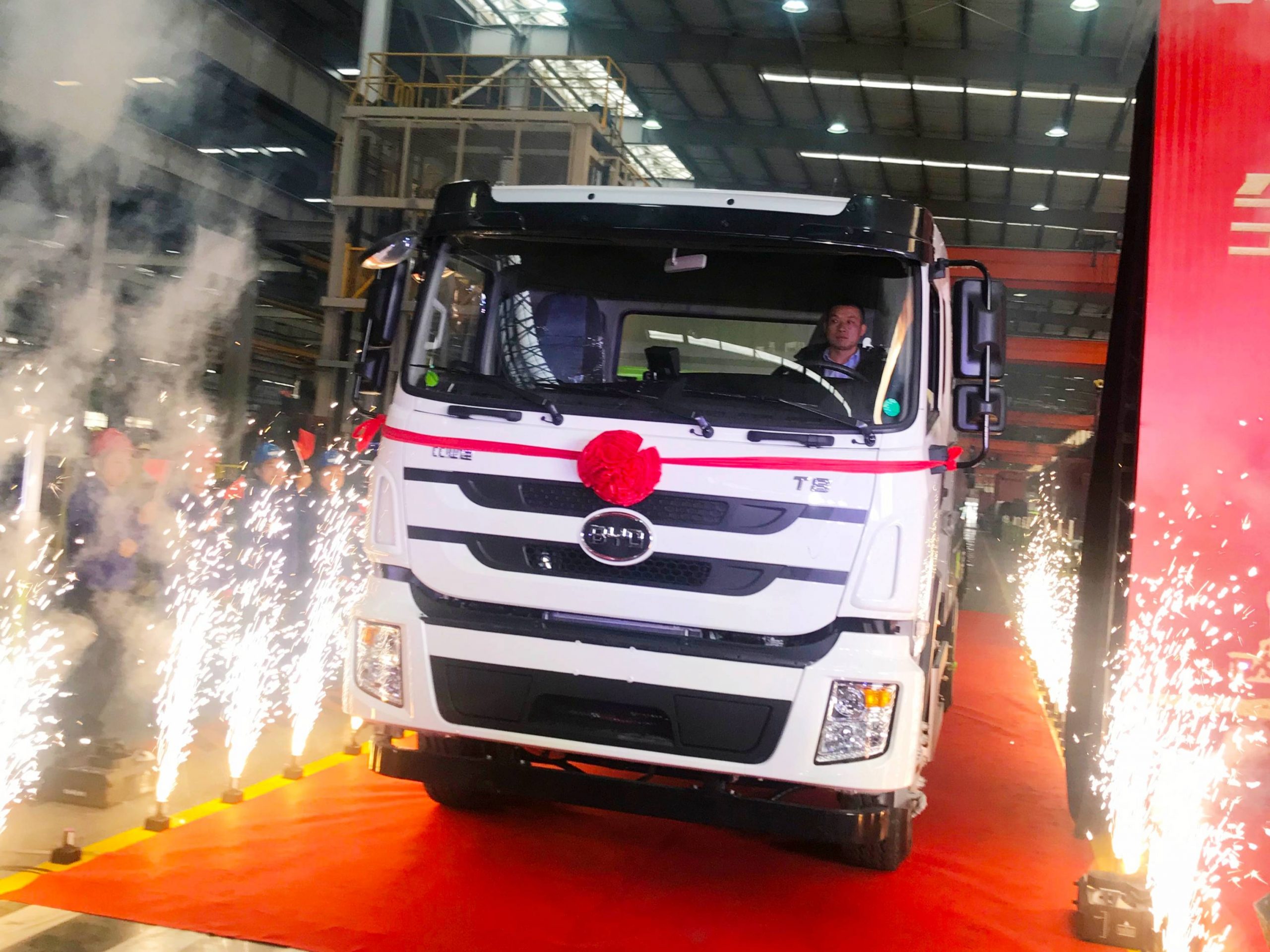 全系列新能源环卫装备长沙下线,比亚迪携手盈峰中联助力环卫设备再升级 - 第4张 - 提加商用车网 全系列新能源环卫装备长沙下线,比亚迪携手盈峰中联助力环卫设备再升级 - 第4张