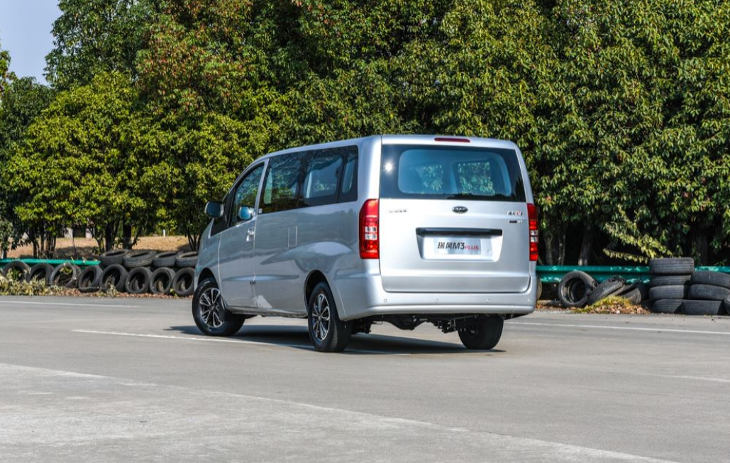 瑞风M3 PLUS到底怎么样,这些新晋车主最有发言权 - 第3张 - 提加商用车网 瑞风M3 PLUS到底怎么样,这些新晋车主最有发言权 - 第3张