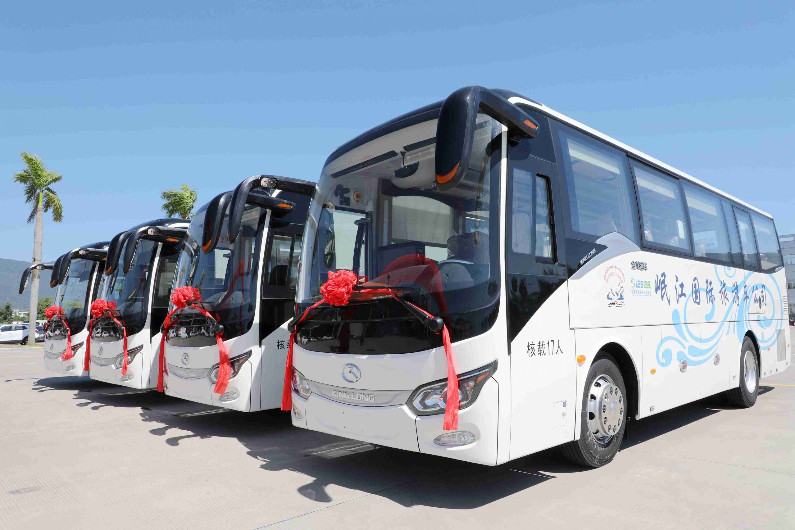 金龙捷冠3T “全能”中巴标杆 - 第3张 - 提加商用车网 金龙捷冠3T “全能”中巴标杆 - 第3张