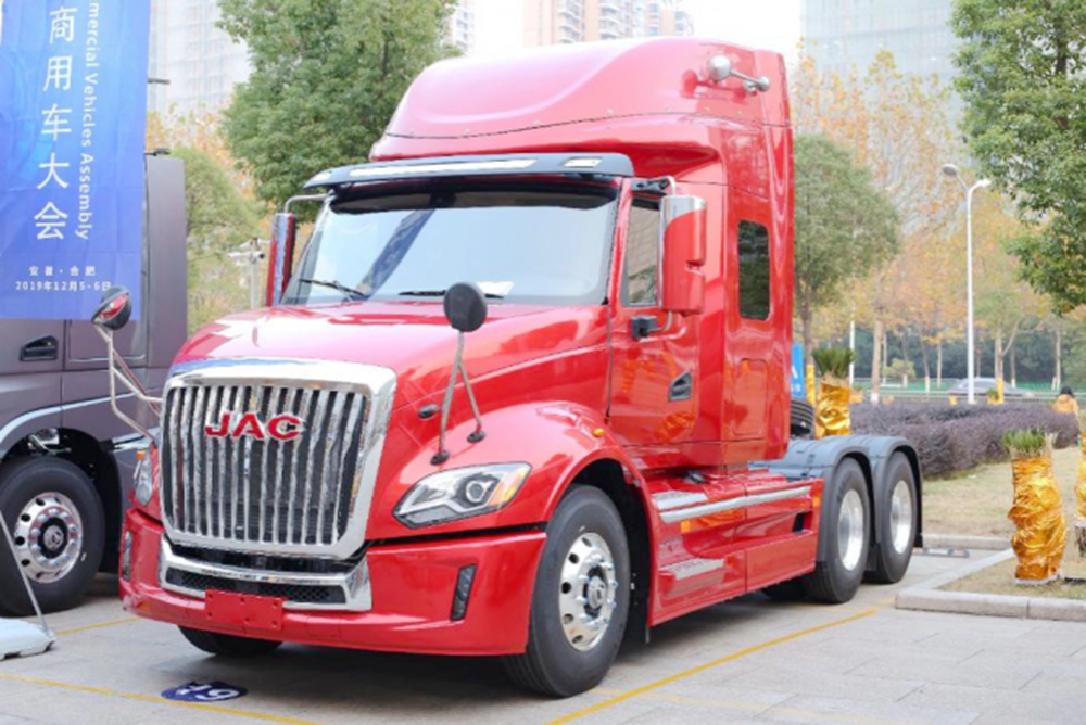 目光汇聚江淮，格尔发V7荣获“最受关注的国产长头卡车” - 第2张