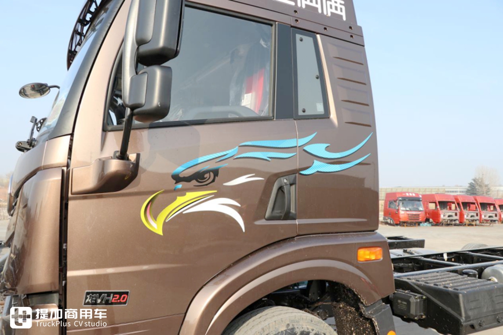 外观全新升级,驾驶室是亮点,带您看运满满定制版解放龙VH2.0 - 第10张 - 提加商用车网 外观全新升级,驾驶室是亮点,带您看运满满定制版解放龙VH2.0 - 第10张