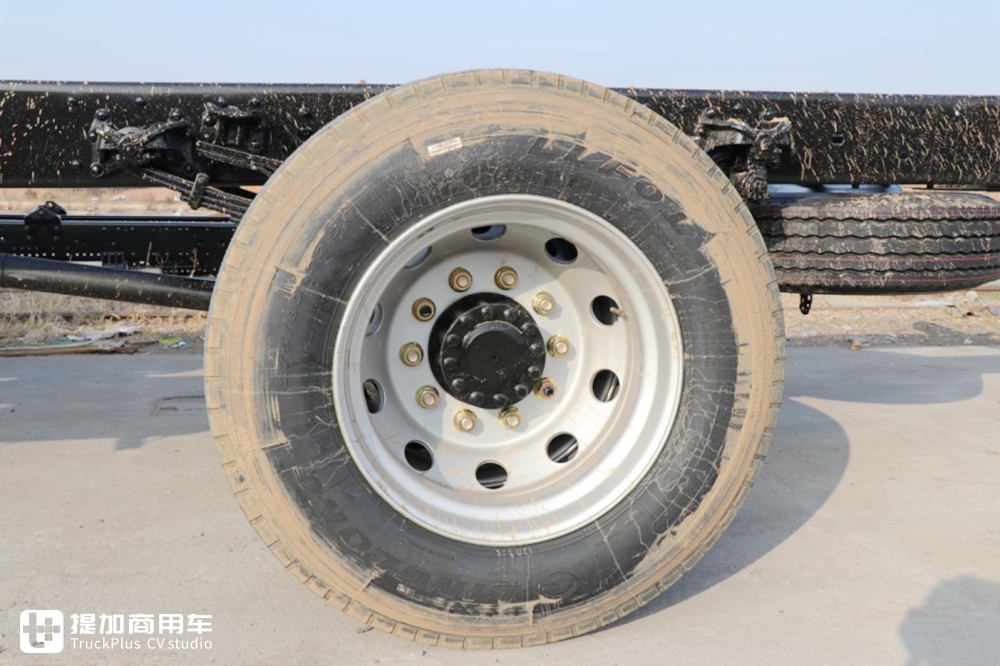 外观全新升级,驾驶室是亮点,带您看运满满定制版解放龙VH2.0 - 第36张 - 提加商用车网 外观全新升级,驾驶室是亮点,带您看运满满定制版解放龙VH2.0 - 第36张