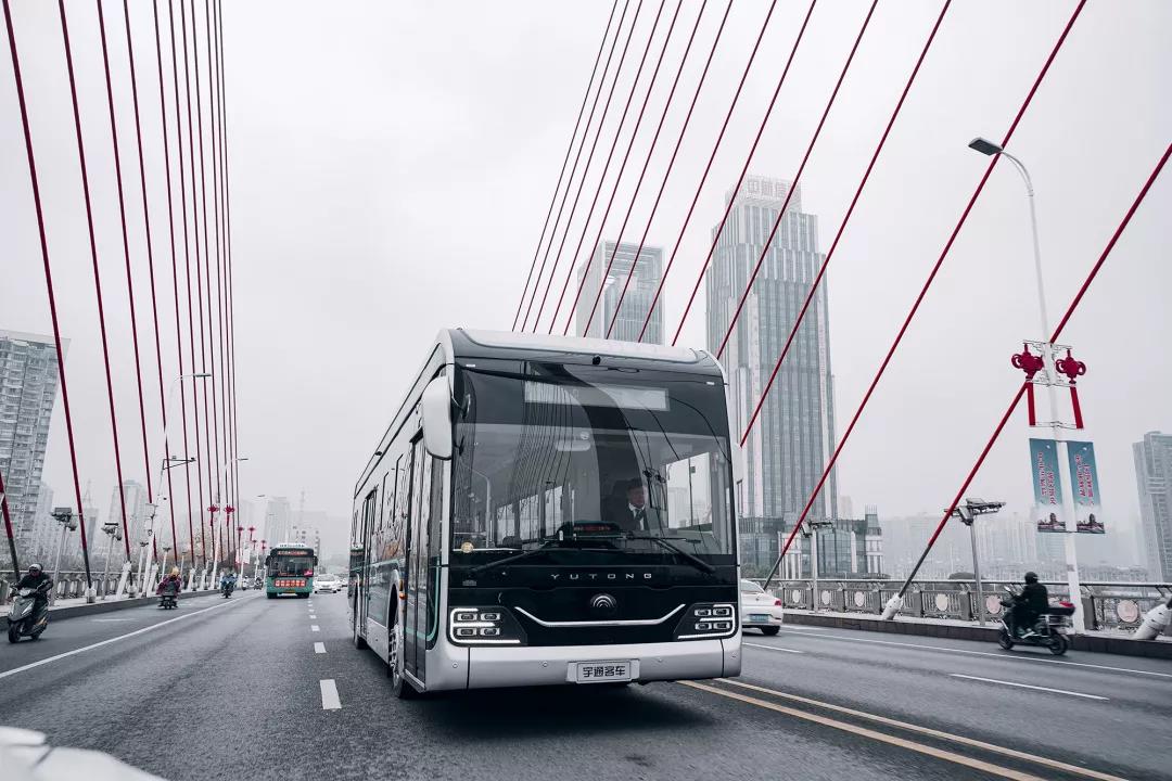 宇通高端智能网联公交车U12亮相南昌 - 第2张 - 提加商用车网 宇通高端智能网联公交车U12亮相南昌 - 第2张