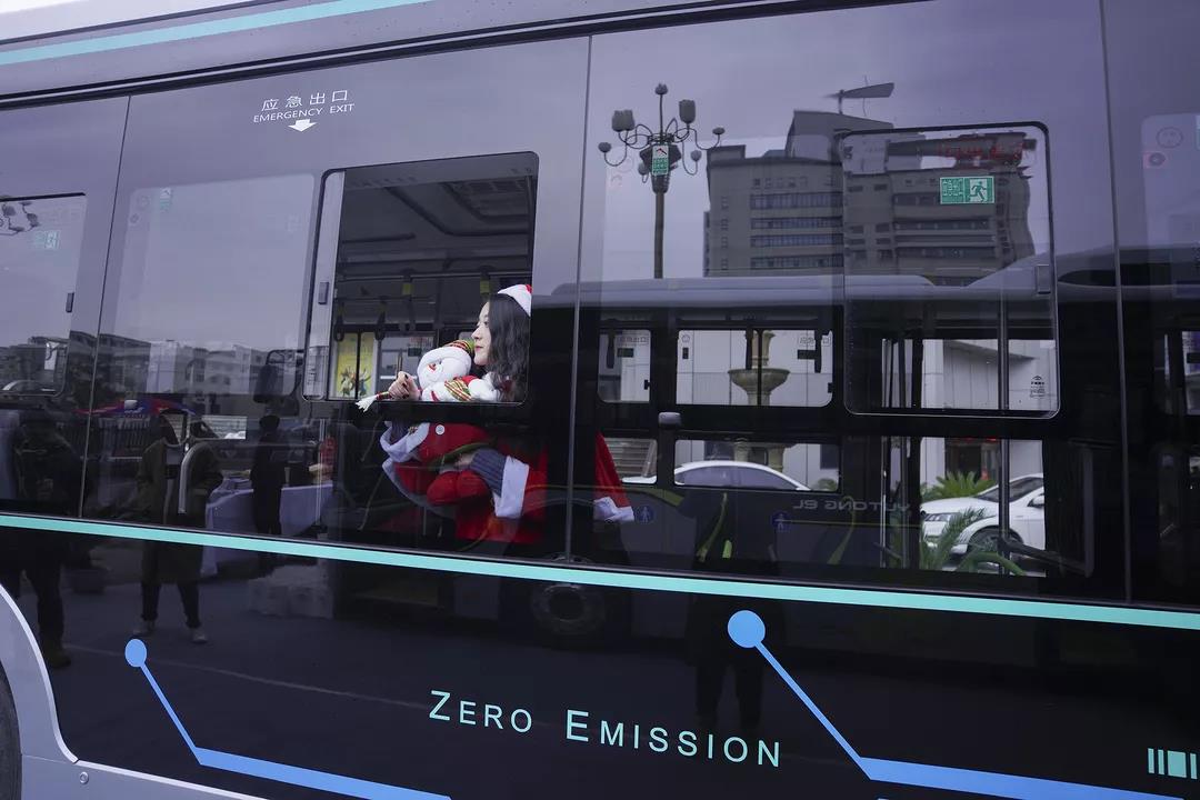 宇通高端智能网联公交车U12亮相南昌 - 第5张 - 提加商用车网 宇通高端智能网联公交车U12亮相南昌 - 第5张