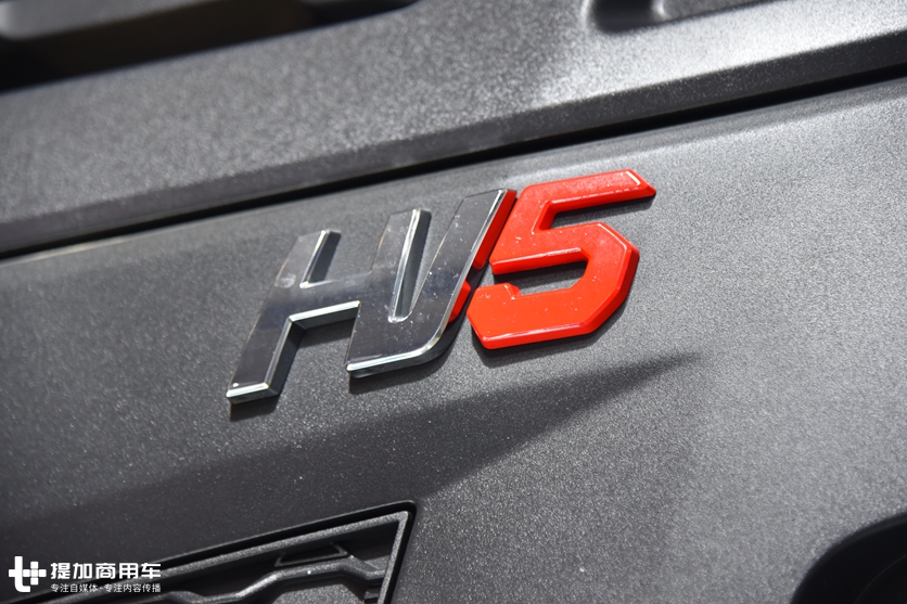 带你看看江铃的旗舰重卡威龙HV5，配置很欧洲，但又有明显的自己风格 - 第6张