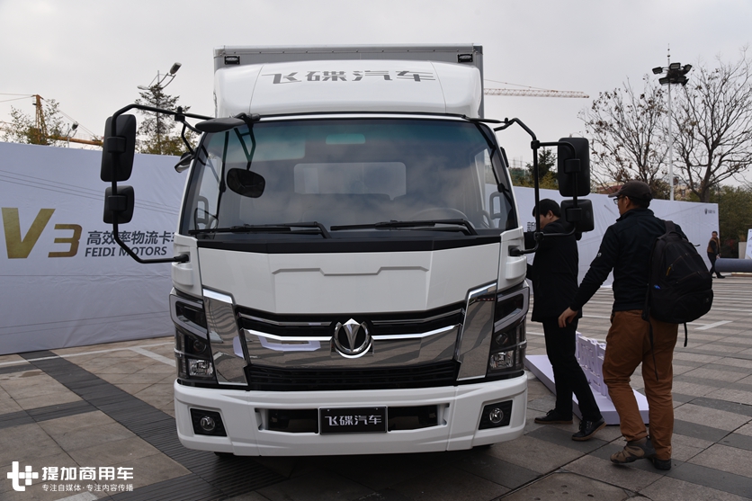 2020款飞碟奥驰V3实拍,豪华内饰,配可翻转卧铺,舒适度再升级 - 第2张 - 提加商用车网 2020款飞碟奥驰V3实拍,豪华内饰,配可翻转卧铺,舒适度再升级 - 第2张