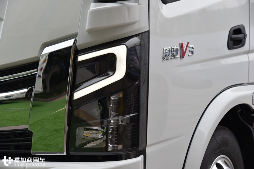 2020款飞碟奥驰V3实拍,豪华内饰,配可翻转卧铺,舒适度再升级 - 第3张 - 提加商用车网 2020款飞碟奥驰V3实拍,豪华内饰,配可翻转卧铺,舒适度再升级 - 第3张