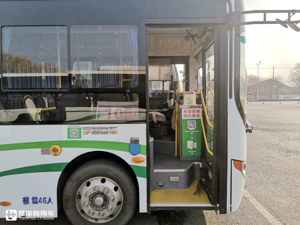 运营4年依然如新,动力强的司机不敢开太快,实地体验宇通8米纯电动公交 - 第5张 - 提加商用车网 运营4年依然如新,动力强的司机不敢开太快,实地体验宇通8米纯电动公交 - 第5张