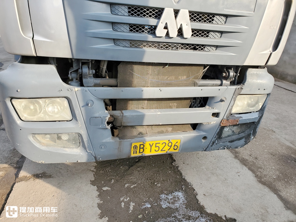 卡车中的绝对稀有品种,早期的东方红M系卡车实拍,竟然还是德国曼TG系列驾驶室 - 第6张 - 提加商用车网 卡车中的绝对稀有品种,早期的东方红M系卡车实拍,竟然还是德国曼TG系列驾驶室 - 第6张