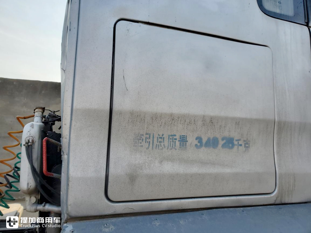 卡车中的绝对稀有品种,早期的东方红M系卡车实拍,竟然还是德国曼TG系列驾驶室 - 第8张 - 提加商用车网 卡车中的绝对稀有品种,早期的东方红M系卡车实拍,竟然还是德国曼TG系列驾驶室 - 第8张