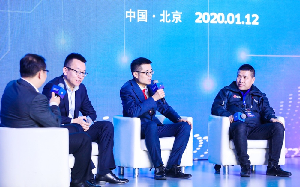 欧曼超级重卡AMT自动挡客户大会举行,自动挡只选欧曼成为共识 - 第7张 - 提加商用车网 欧曼超级重卡AMT自动挡客户大会举行,自动挡只选欧曼成为共识 - 第7张