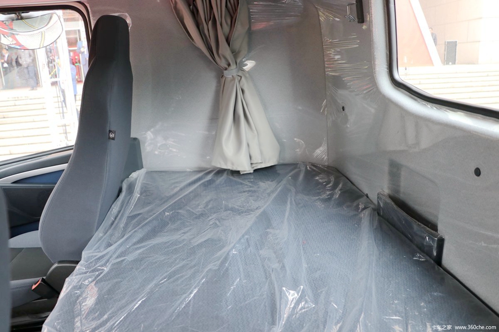 轻装上阵,豪沃T7用实力引领标载运输 - 第7张 - 提加商用车网 轻装上阵,豪沃T7用实力引领标载运输 - 第7张