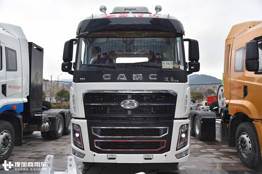 2020款华菱汉马H9旗舰牵引车实拍,带您好好看看又有哪些升级改进 - 第3张 - 提加商用车网 2020款华菱汉马H9旗舰牵引车实拍,带您好好看看又有哪些升级改进 - 第3张