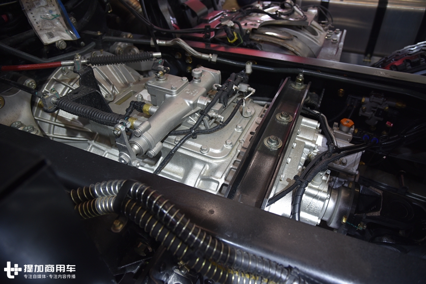 新引擎,新名称,带您全新认识国六排放的东风天龙工程自卸车 - 第7张 - 提加商用车网 新引擎,新名称,带您全新认识国六排放的东风天龙工程自卸车 - 第7张