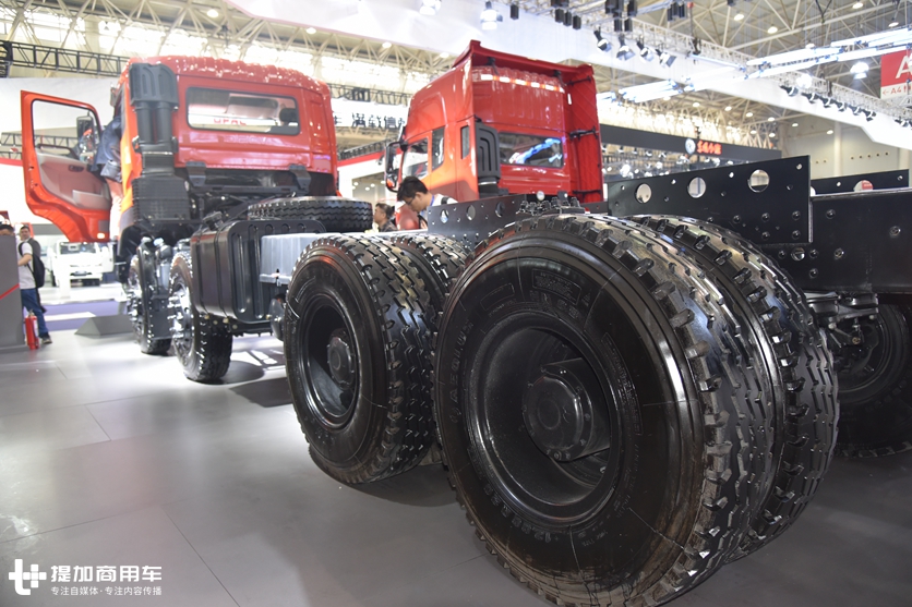 新引擎,新名称,带您全新认识国六排放的东风天龙工程自卸车 - 第11张 - 提加商用车网 新引擎,新名称,带您全新认识国六排放的东风天龙工程自卸车 - 第11张