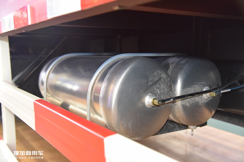 高速公路按轴收费了,买什么卡车最划算?解放龙VH载货车了解一下 - 第12张 - 提加商用车网 高速公路按轴收费了,买什么卡车最划算?解放龙VH载货车了解一下 - 第12张