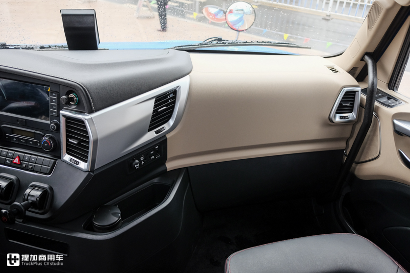 2020款格尔发V7长头卡车又有哪些新变化?细节配置超暖心,内饰舒适再提升 - 第17张 - 提加商用车网 2020款格尔发V7长头卡车又有哪些新变化?细节配置超暖心,内饰舒适再提升 - 第17张