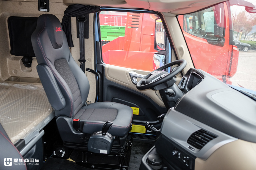 2020款格尔发V7长头卡车又有哪些新变化?细节配置超暖心,内饰舒适再提升 - 第16张 - 提加商用车网 2020款格尔发V7长头卡车又有哪些新变化?细节配置超暖心,内饰舒适再提升 - 第16张
