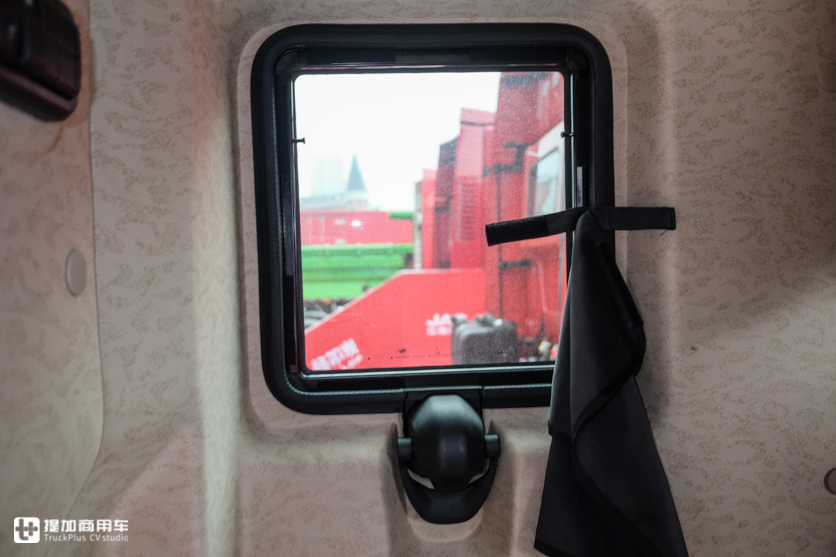 2020款格尔发V7长头卡车又有哪些新变化?细节配置超暖心,内饰舒适再提升 - 第20张 - 提加商用车网 2020款格尔发V7长头卡车又有哪些新变化?细节配置超暖心,内饰舒适再提升 - 第20张