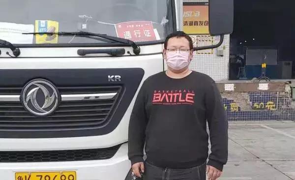 他们都是平凡的人，只因披上了战袍，成为当下的英雄！ - 第3张