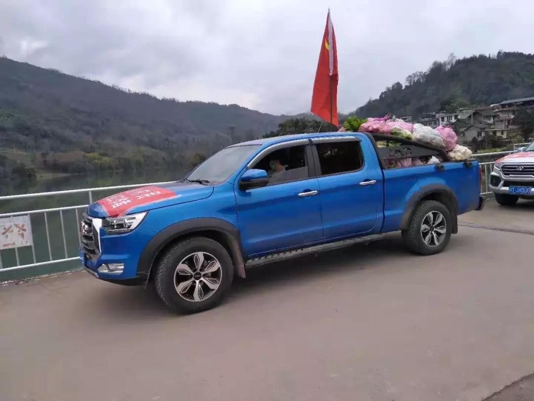 自费捐献蔬菜送物资 江淮皮卡车友爱心行丨共同战“疫”为爱出发 - 第2张 - 提加商用车网 自费捐献蔬菜送物资 江淮皮卡车友爱心行丨共同战“疫”为爱出发 - 第2张