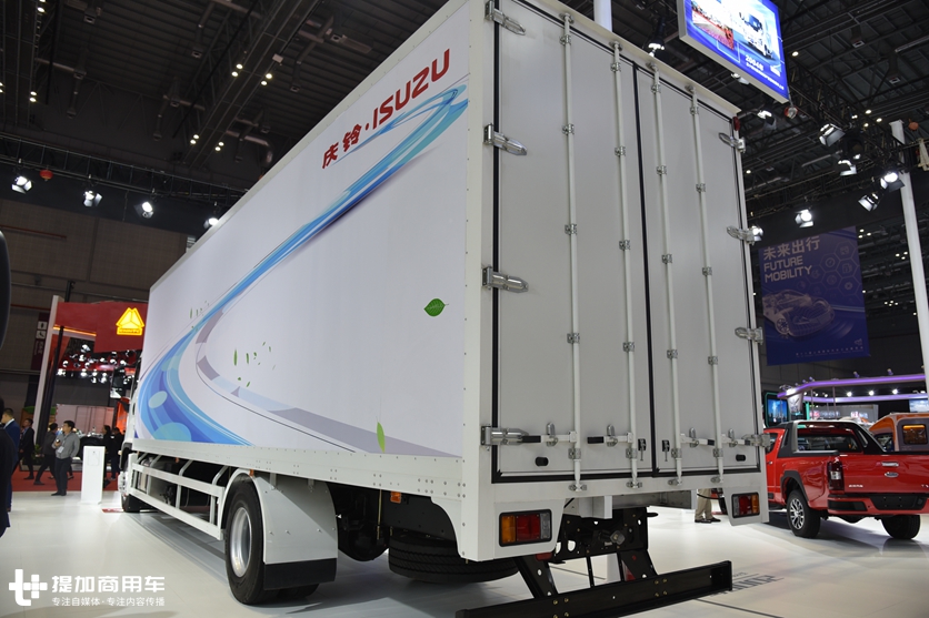 为啥邮政、顺丰都喜欢庆铃载货车？实拍国六FVR载货车告诉您 - 第9张