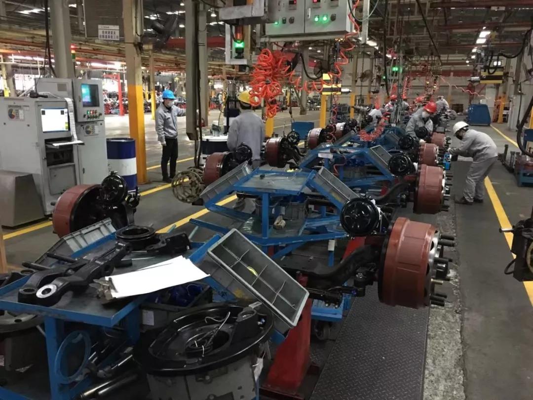 全线开工不耽误,疫情防控不放松,华菱星马奏响复工生产集结号 - 第8张 - 提加商用车网 全线开工不耽误,疫情防控不放松,华菱星马奏响复工生产集结号 - 第8张