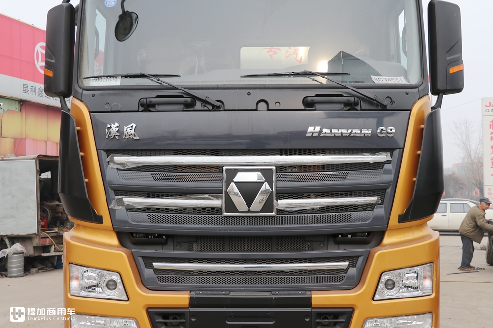 国产重卡的后起之秀,高顶驾驶室纯平底板,徐工汉风G9牵引车实拍 - 第6张 - 提加商用车网 国产重卡的后起之秀,高顶驾驶室纯平底板,徐工汉风G9牵引车实拍 - 第6张