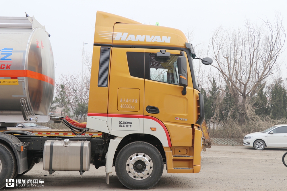 国产重卡的后起之秀,高顶驾驶室纯平底板,徐工汉风G9牵引车实拍 - 第11张 - 提加商用车网 国产重卡的后起之秀,高顶驾驶室纯平底板,徐工汉风G9牵引车实拍 - 第11张