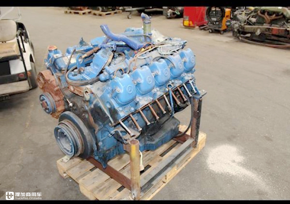 当年国家建设的主力军，排量达惊人的18升，实拍奔驰NG4850大件车 - 第30张