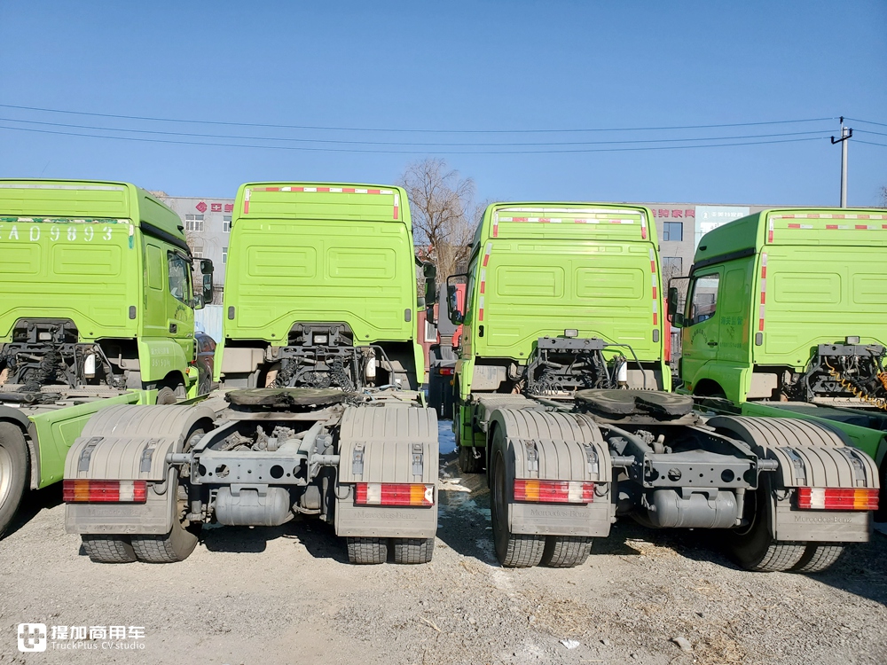 在国内走量的进口卡车,看配置还没有如今的国产车好,已退役的奔驰AXOR牵引车实拍 - 第8张 - 提加商用车网 在国内走量的进口卡车,看配置还没有如今的国产车好,已退役的奔驰AXOR牵引车实拍 - 第8张