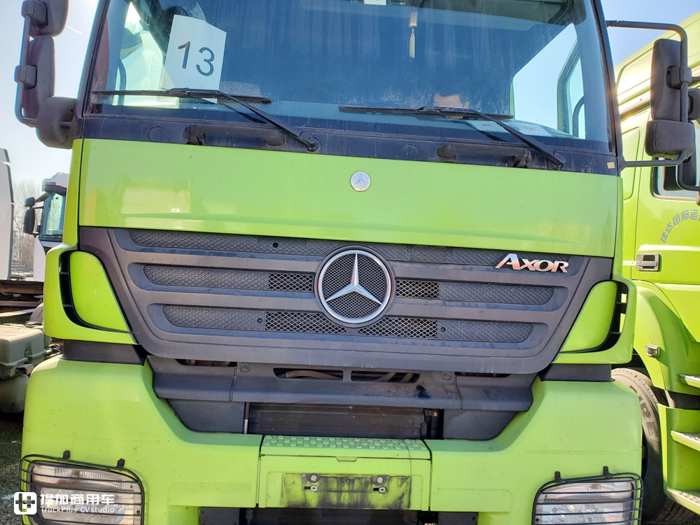 在国内走量的进口卡车,看配置还没有如今的国产车好,已退役的奔驰AXOR牵引车实拍 - 第9张 - 提加商用车网 在国内走量的进口卡车,看配置还没有如今的国产车好,已退役的奔驰AXOR牵引车实拍 - 第9张