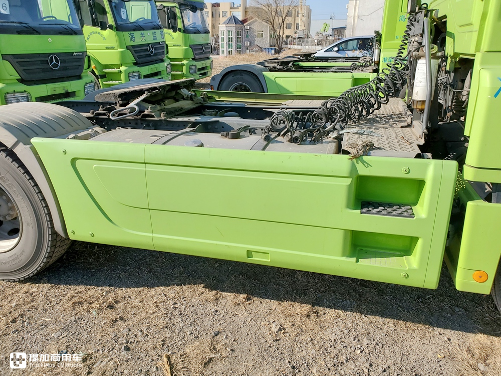 在国内走量的进口卡车,看配置还没有如今的国产车好,已退役的奔驰AXOR牵引车实拍 - 第32张 - 提加商用车网 在国内走量的进口卡车,看配置还没有如今的国产车好,已退役的奔驰AXOR牵引车实拍 - 第32张